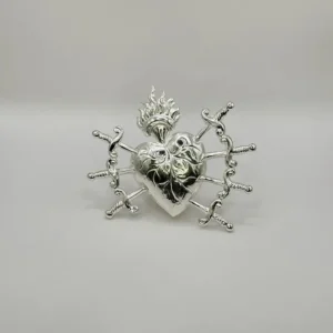 corazon-puñales-orfebreria-plateado-150mm-bajo-palio-01