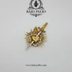 orfebrería-3d-corazón-con-daga